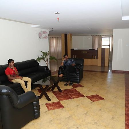 Hazmi Inn Perintalmanna Exterior foto